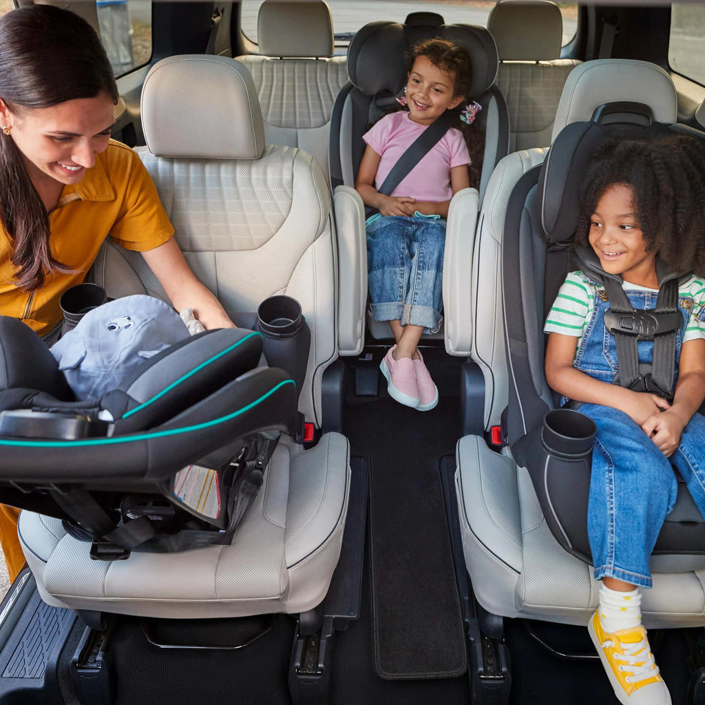 SAFETY 1ST Grow and Go All-in-One Slim Convertible Car Seat